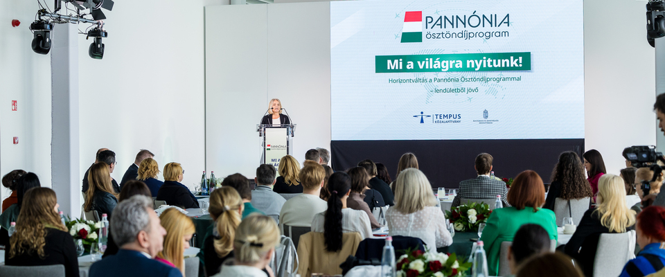 Ajánló grafika a Horizontváltás a magyar felsőoktatásban - a Pannónia Ösztöndíjprogram első két éve című tartalomhoz.